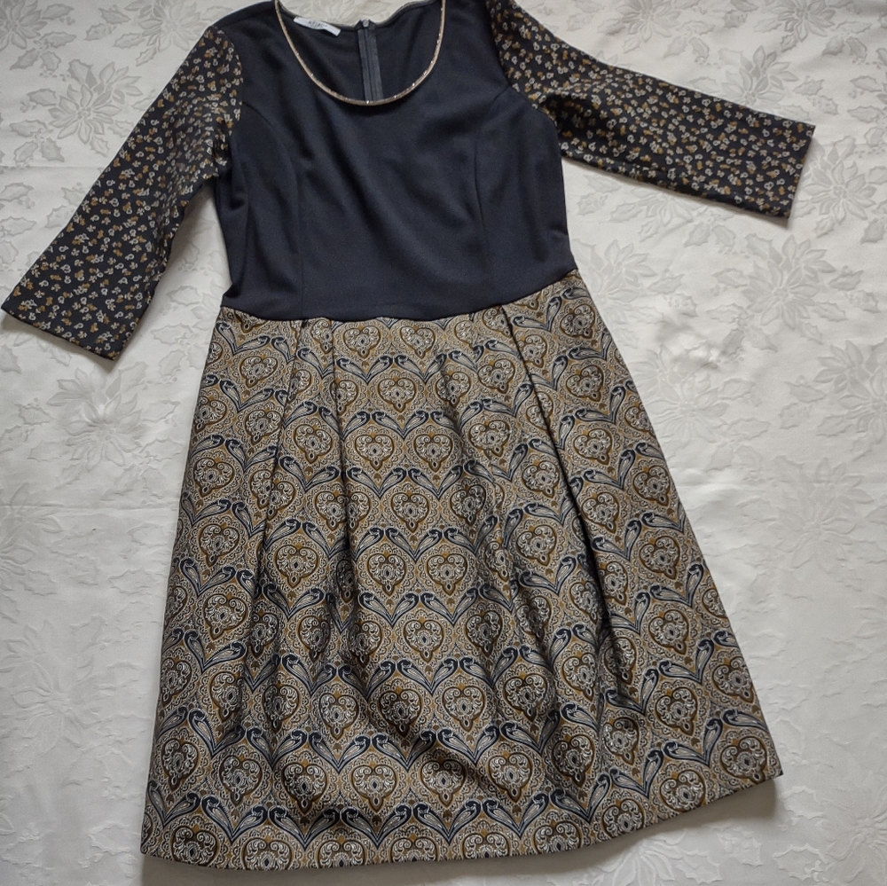 Made in Italy brocade scoop neck black golden brown floral flare
